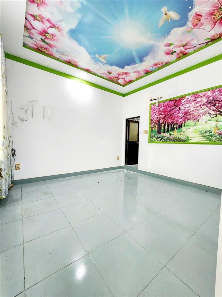 Ngay trung tâm tân bình lạc long quân & ni sư huỳnh liên  diện tích khủng 58m2 ( 4.5 x 13m)