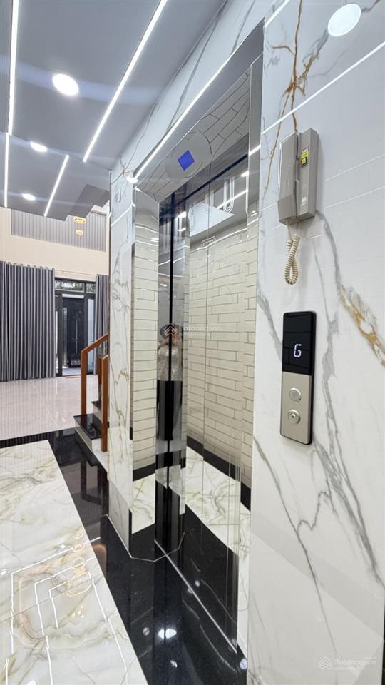 Thang máy 500kg  1/ lê văn quới  5 tầng  6pn  đường nhựa 8m  nhà đẹp ở ngay  nhỉnh 9 tỷ xíu