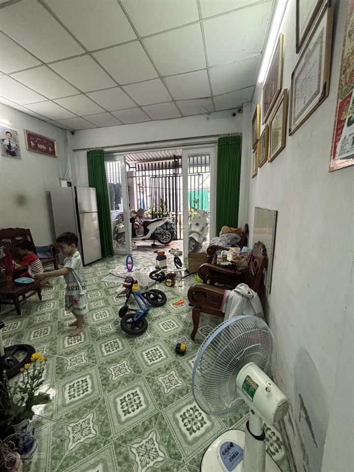 Quận 6  kinh dương vương  64m2 ( 4 x 16 )  giá 5,7 t..ỷ ( thương lượng )