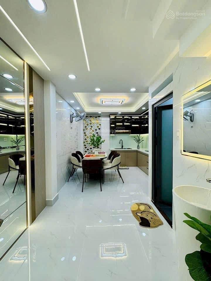 Bán nhà 4 tầng, giá 3tỷ550 tại đ. nguyễn thượng hiền, p6, bình thạnh. sổ chính chủ, dt 56m2 (4x14m)