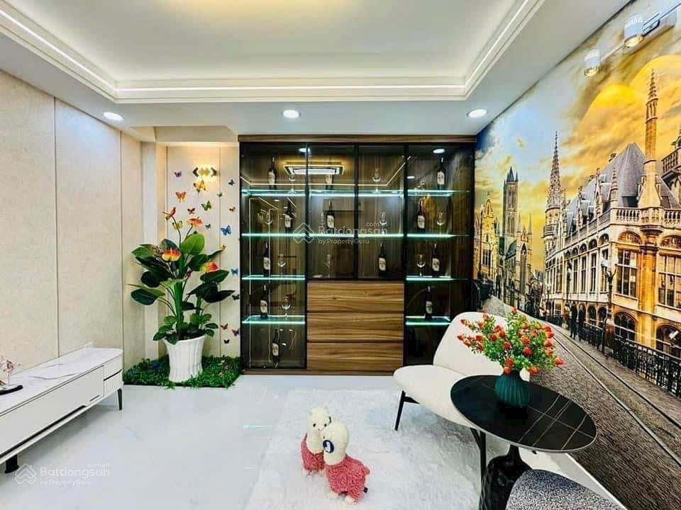 Bán nhà 4 tầng, giá 3tỷ550 tại đ. nguyễn thượng hiền, p6, bình thạnh. sổ chính chủ, dt 56m2 (4x14m)