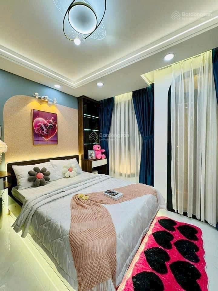 Bán nhà 4 tầng, giá 3tỷ550 tại đ. nguyễn thượng hiền, p6, bình thạnh. sổ chính chủ, dt 56m2 (4x14m)