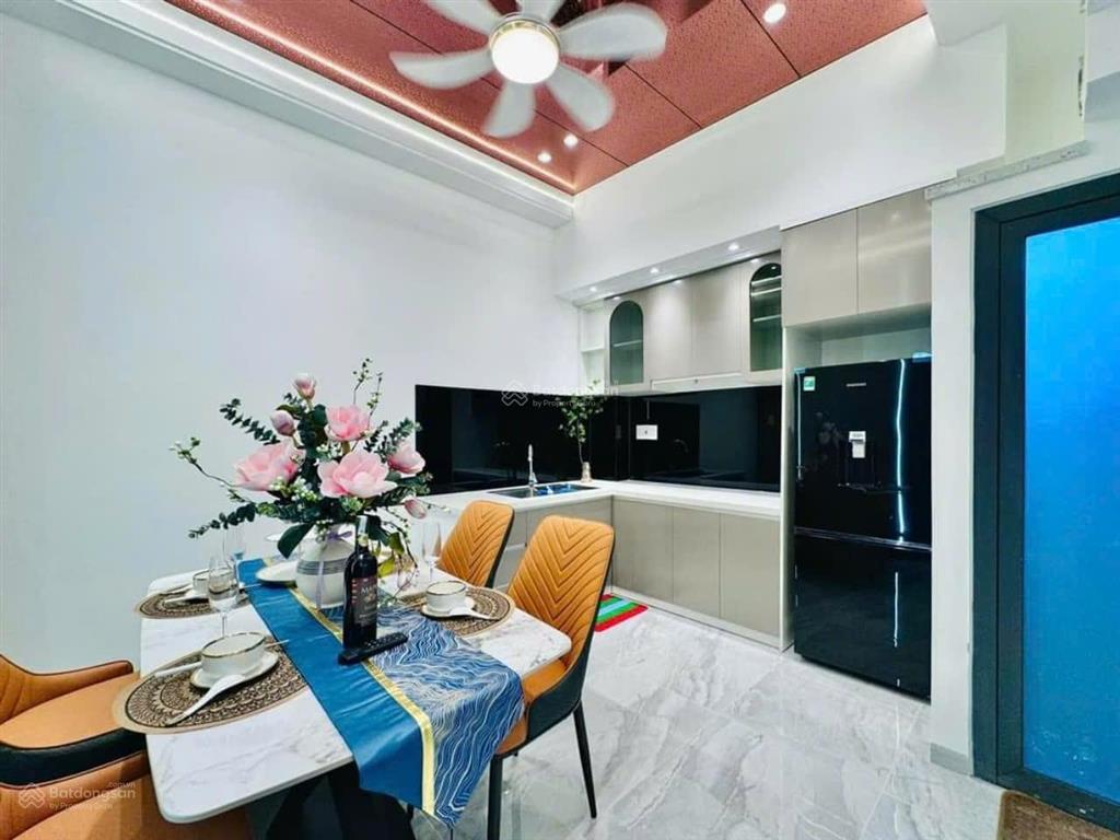 Bán nhà 3 tầng ngay nguyễn bỉnh khiêm, đakao, quận 1. giá 4,8tỷ (dt 62,4m2) sổ hồng riêng, hẻm 5m