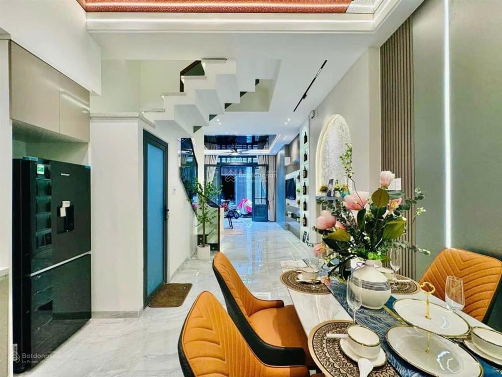 Bán nhà 3 tầng ngay nguyễn bỉnh khiêm, đakao, quận 1. giá 4,8tỷ (dt 62,4m2) sổ hồng riêng, hẻm 5m