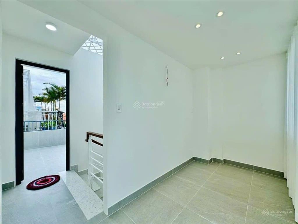 Bán nhà 3 tầng ngay nguyễn bỉnh khiêm, đakao, quận 1. giá 4,8tỷ (dt 62,4m2) sổ hồng riêng, hẻm 5m