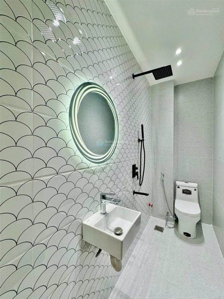 Bán nhà 3 tầng ngay nguyễn bỉnh khiêm, đakao, quận 1. giá 4,8tỷ (dt 62,4m2) sổ hồng riêng, hẻm 5m