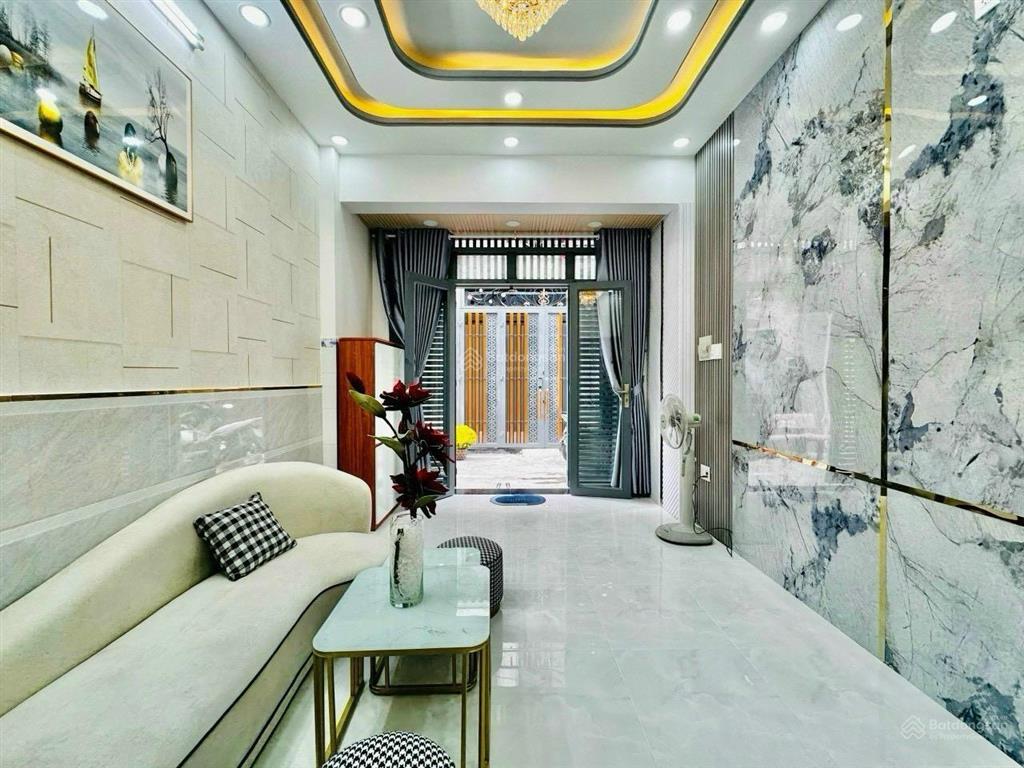 Bán nhà 3 tầng, tại đường lê văn duyệt, p1, bình thạnh. dt 52m2 (4x13m) sổ hồng riêng