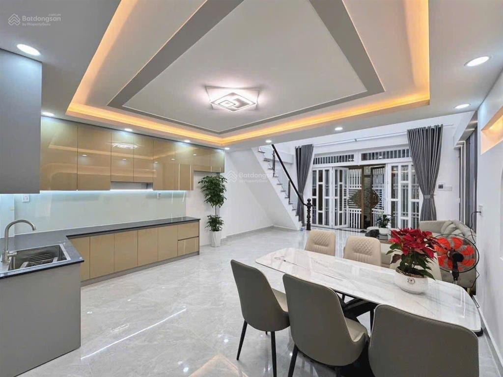 Bán nhà 4 tầng (5pn, 5wc) giá 5.4 tỷ, ngay đoàn thị điểm, p1, q. phú nhuận. sổ hồng riêng chính chủ
