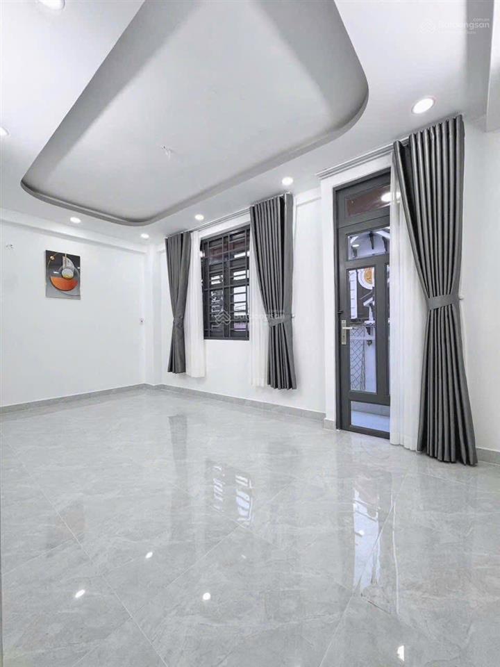Bán nhà 4 tầng (5pn, 5wc) giá 5.4 tỷ, ngay đoàn thị điểm, p1, q. phú nhuận. sổ hồng riêng chính chủ
