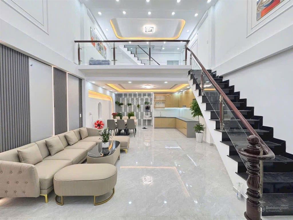 Bán nhà 4 tầng (5pn, 5wc) giá 5.4 tỷ, ngay đoàn thị điểm, p1, q. phú nhuận. sổ hồng riêng chính chủ