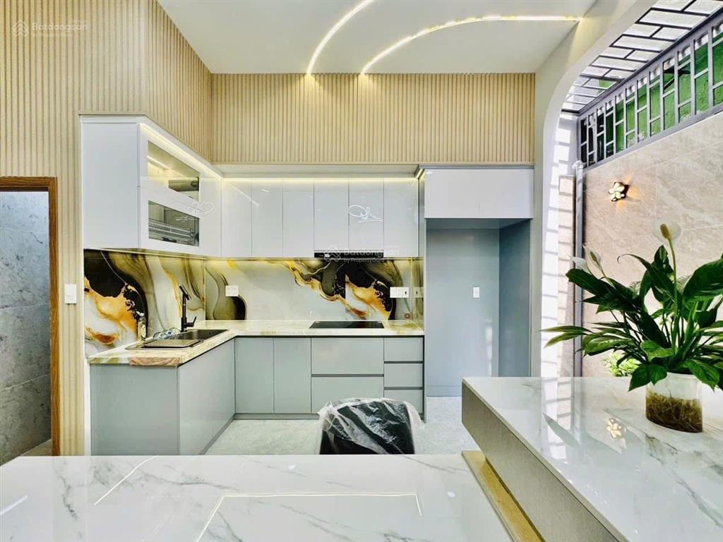 Bán nhà riêng ngay đ. trần huy liệu, phường 15, phú nhuận. giá 4,9 tỷ /64.6m2 (4,5 x 14m) hẻm 6m