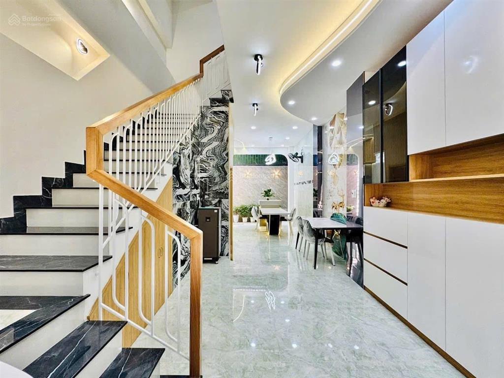 Bán nhà riêng ngay đ. trần huy liệu, phường 15, phú nhuận. giá 4,9 tỷ /64.6m2 (4,5 x 14m) hẻm 6m