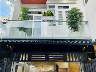 Bán nhà 2 tầng, giá 3tỷ200 ngay đặng thuỳ trâm, p13, bình thạnh, 48m2 (4m x 12m) đường 6m