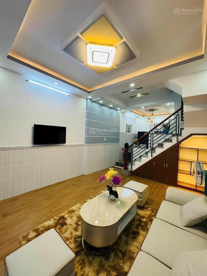 Bán nhà 2 tầng, giá 3tỷ200 ngay đặng thuỳ trâm, p13, bình thạnh, 48m2 (4m x 12m) đường 6m