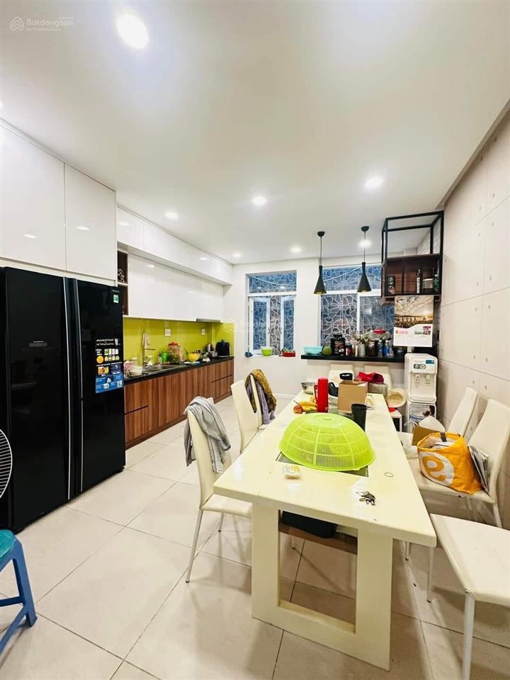 Bán nhà 3 tầng (4pn, 4wc) giá 3.8 tỷ tại nguyễn thái sơn, p5, gò vấp. dt 74m2, hẻm 5m, gần vincom