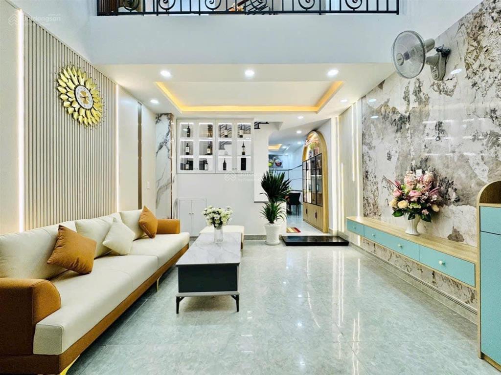 Bán nhà 4 tầng, giá 7 tỷ ngay nguyễn hữu cảnh, p22, bình thạnh. đối diện khu vinhome landmark81