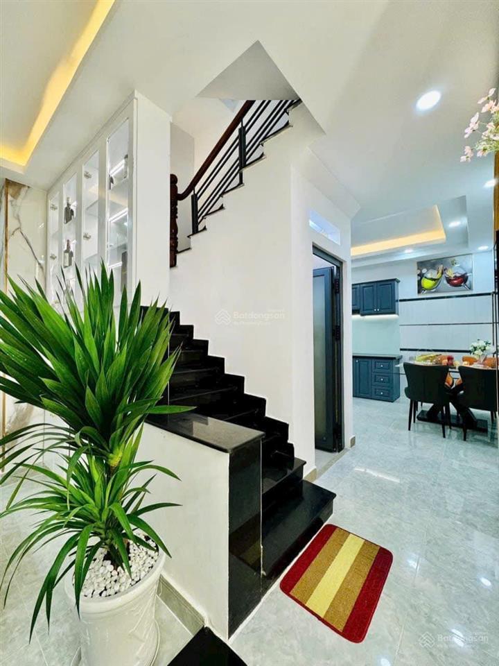 Bán nhà 4 tầng, giá 7 tỷ ngay nguyễn hữu cảnh, p22, bình thạnh. đối diện khu vinhome landmark81