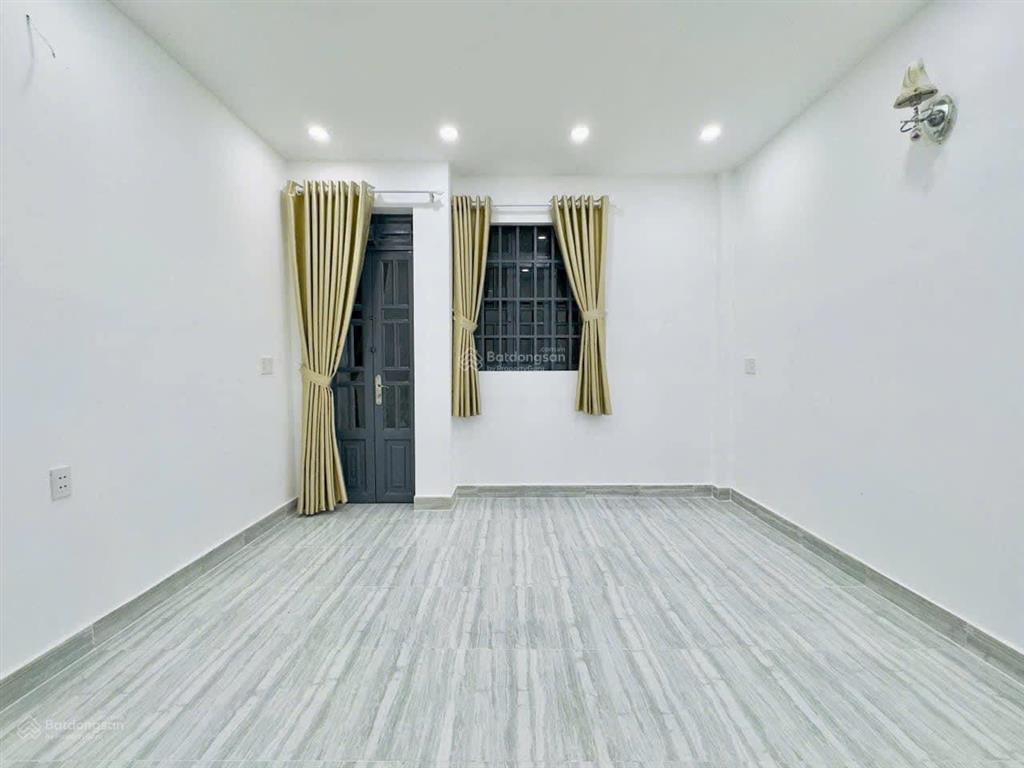 Bán nhà 4 tầng, giá 7 tỷ ngay nguyễn hữu cảnh, p22, bình thạnh. đối diện khu vinhome landmark81