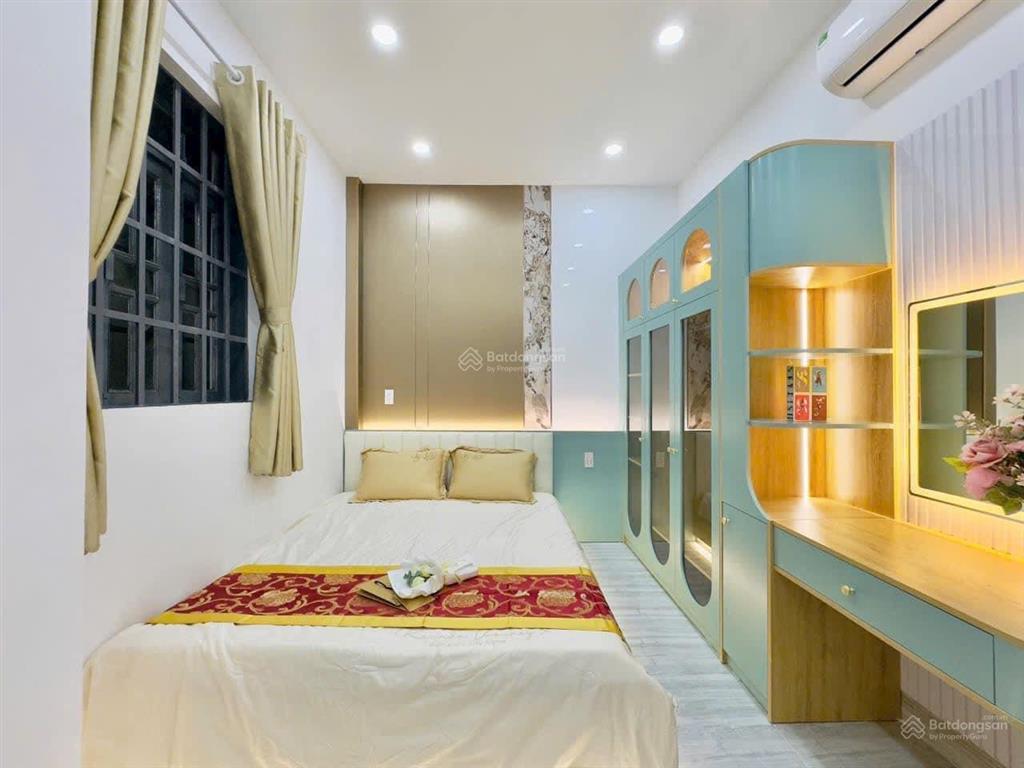 Bán nhà 4 tầng, giá 7 tỷ ngay nguyễn hữu cảnh, p22, bình thạnh. đối diện khu vinhome landmark81