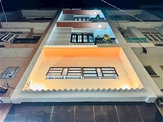 Bán nhà 4 tầng, giá 7 tỷ ngay nguyễn hữu cảnh, p22, bình thạnh. đối diện khu vinhome landmark81