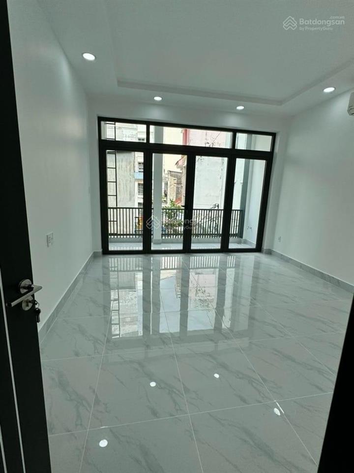 Cần bán nhà 2tầng, giá 8tỷ ngay hẻm 5m nguyễn thái bình, p12, tân bình. gần vincom cộng hoà