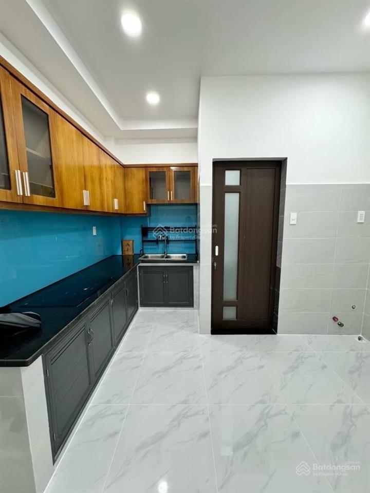 Cần bán nhà 2tầng, giá 8tỷ ngay hẻm 5m nguyễn thái bình, p12, tân bình. gần vincom cộng hoà