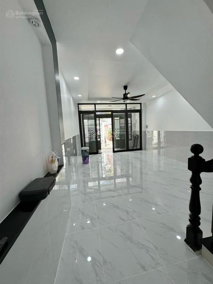 Cần bán nhà 2tầng, giá 8tỷ ngay hẻm 5m nguyễn thái bình, p12, tân bình. gần vincom cộng hoà