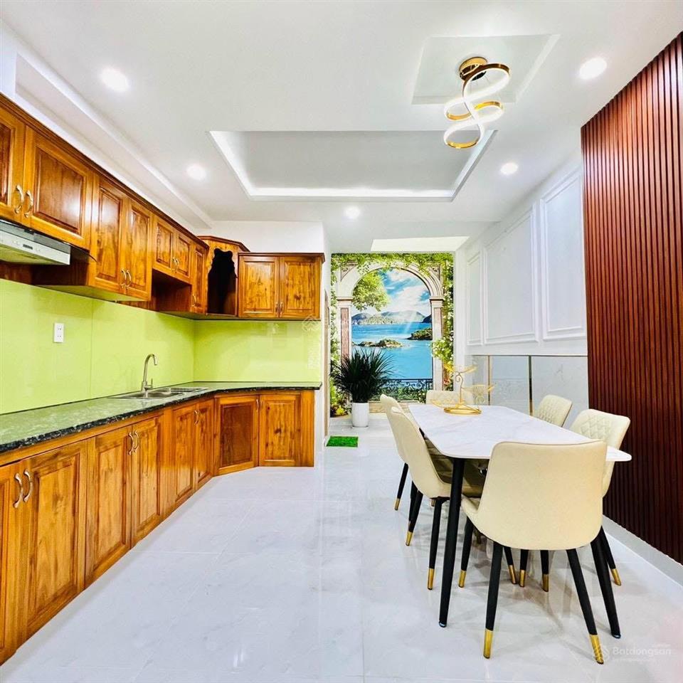 Ngay khu k300, đ. nguyễn minh hoàng, p12, tân bình, nhà 1t2l sổ sẵn, ra công hoà chỉ 100m