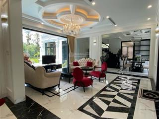 Chính chủ bán dinh thự 451m2 flamingo đại lải mặt hồ 8 ngủ3 tầng. sổ lâu dài giá siêu tốt