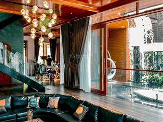 Chính chủ bán biệt thự venust resort 180m2  3 phòng ngủ. giá 8,8tỷsổ lâu dài