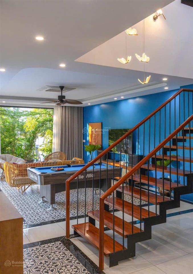 Bán gấp biệt thự venus resort 180m  3 phòng ngủ. full nội thất. giá 7,3 tỷ