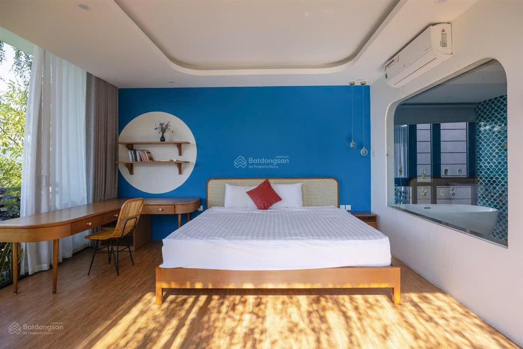 Bán gấp biệt thự venus resort 180m  3 phòng ngủ. full nội thất. giá 7,3 tỷ