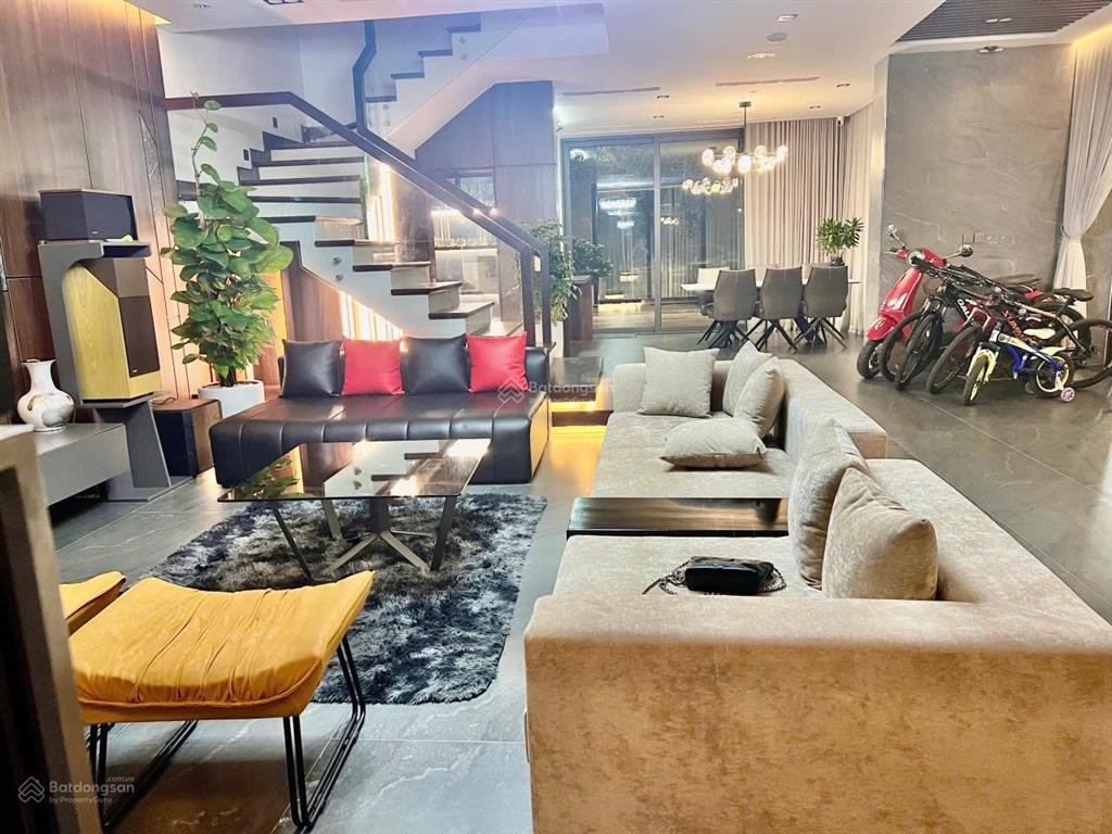 Bán gấp villa phố đêm flamingo đại lải 147m2 xây 4 tầng  5ngủ. full nôi thất  giá bán 12,5tỷ