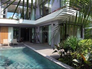 Bán biệt thự flamingo đại lải 242m22ngủ.full nội thất sân vườn rộngsổ lâu dài.giá 13,5tỷ