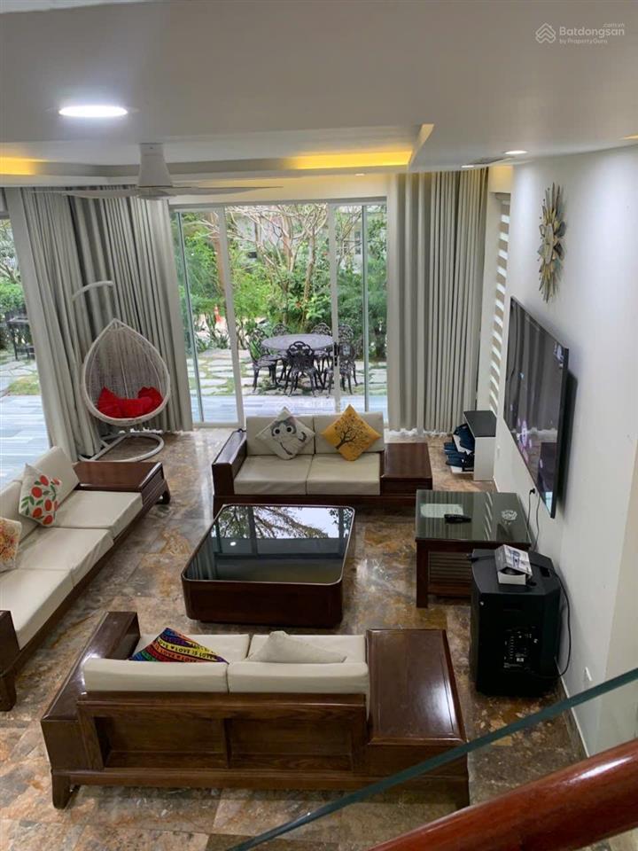 Bán gấp villa 250m23ngủ bể bơi riêng. full nội thất.sổ lâu dài tại venus resort.giá bán nhanh 11tỷ