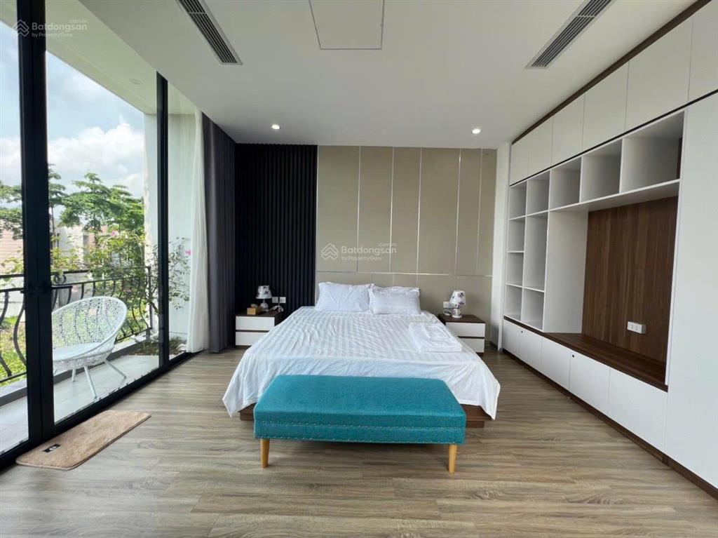 Bán gấp villa 10 tỷ, diện tích 180m2, có bể bơi riêng tại venus resort, sổ lâu dài, full nội thất