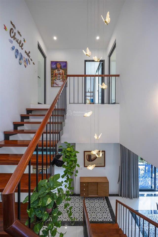 Bán gấp biệt thự venus resort 180m²  3 phòng ngủ. full nội thất. giá chưa đến 7 tỷ