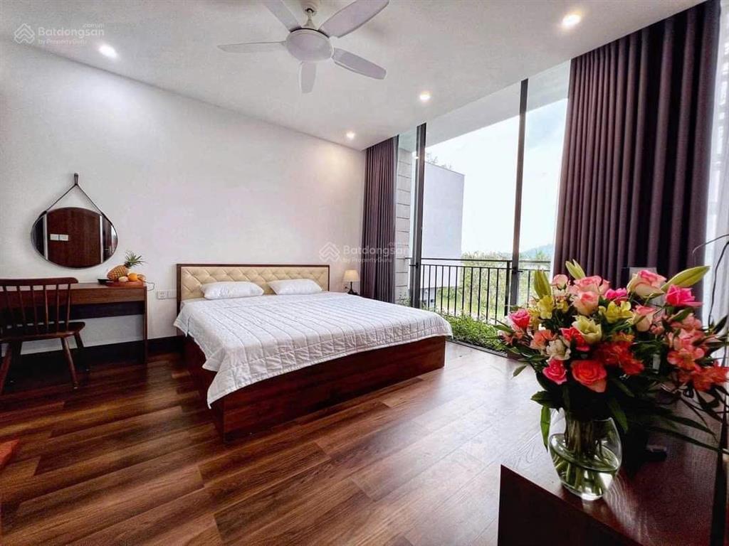 Bán gấp villa 250m23ngủ bể bơi riêng. full nội thất.sổ lâu dài tại venus resort.giá bán nhanh 11tỷ
