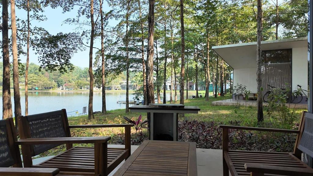 Bán biệt thự mặt hồ tại flamingo đại lải 140m2 1 ngủ full nội thất nhỉnh 3,7 tỷ sẵn sổ đỏ bàn giao
