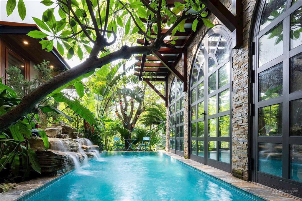 Bán villa 250m2 3 ngủ bể bơi riêng. full nội thất. sổ lâu dài tại venus resort. giá bán nhanh 11 tỷ