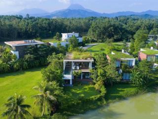 Bán biệt thự mặt hồ 400m flamingo đại lải 4pn, bể bơi riêng, sổ lâu dài giá 23 tỷ
