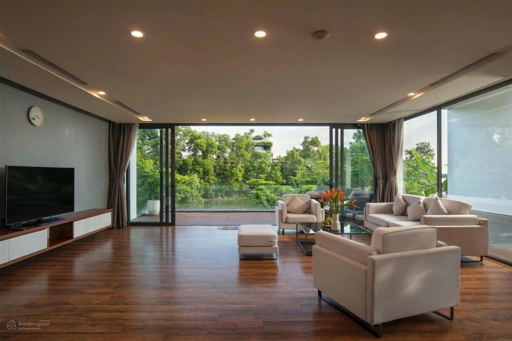 Bán biệt thự mặt hồ 400m flamingo đại lải 4pn, bể bơi riêng, sổ lâu dài giá 23 tỷ