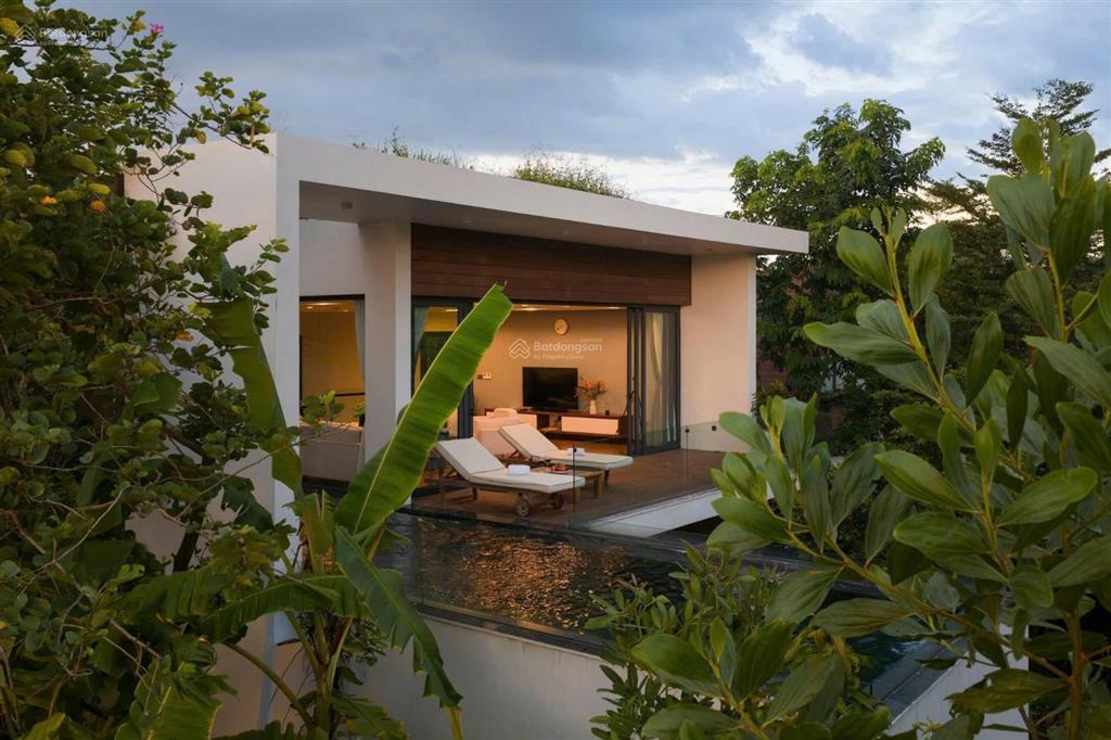 Bán biệt thự mặt hồ 400m flamingo đại lải 4pn, bể bơi riêng, sổ lâu dài giá 23 tỷ