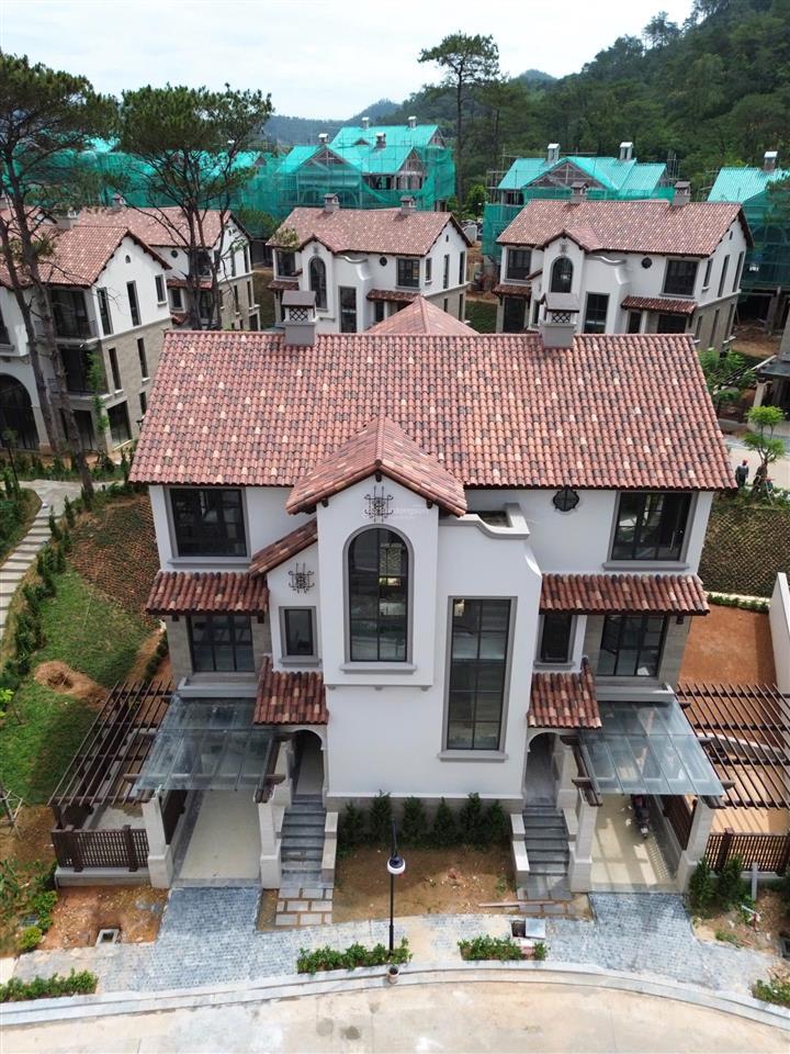 Chuyển nhượng biệt thự song lập thanh xuân valley 186m2 kiến trúc phục hưng tây ban nha | 13,8 tỷ
