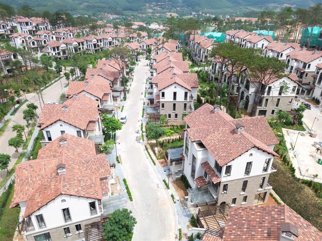 Chuyển nhượng biệt thự song lập thanh xuân valley 186m2 kiến trúc phục hưng tây ban nha | 13,8 tỷ