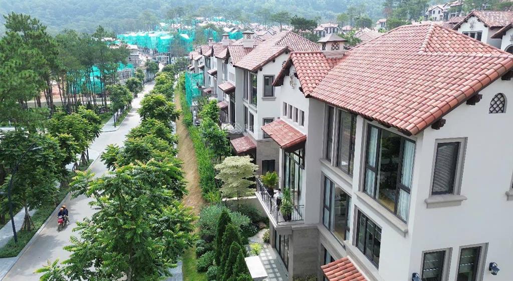 Chuyển nhượng biệt thự song lập thanh xuân valley 186m2 kiến trúc phục hưng tây ban nha | 13,8 tỷ