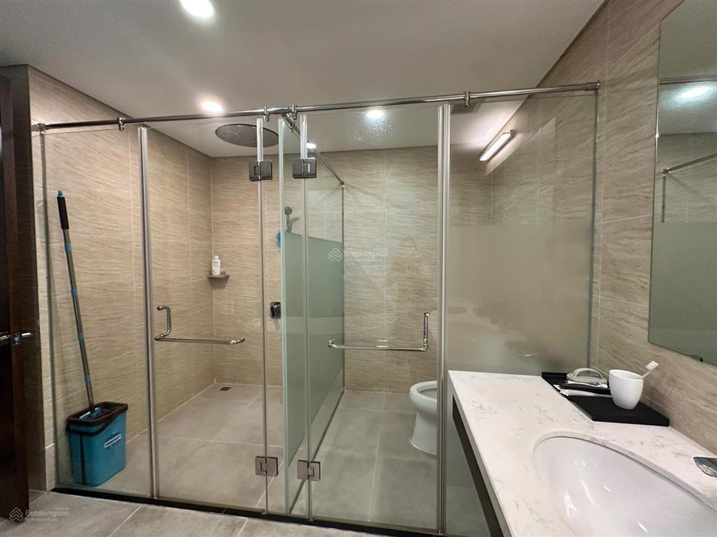 Bán nhanh căn hộ khách sạn 60m 1pn, sổ lâu dài, nhận nhà ngay chỉ nhỉnh 2 tỷ tại flamingo đại lải