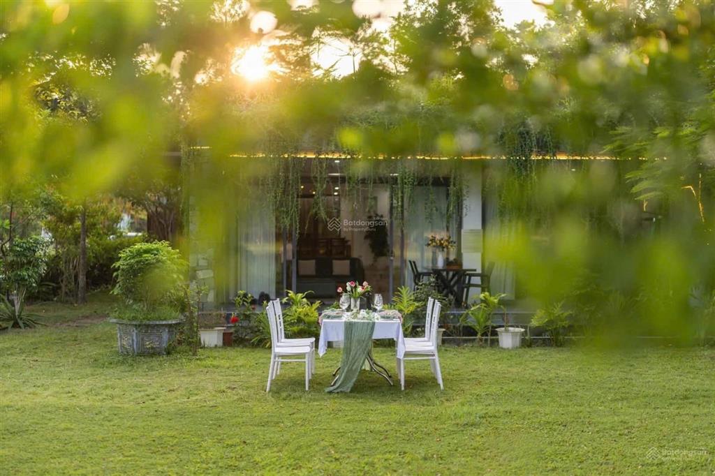 Biệt thự mặt hồ bách thanh 323m | 3pn, bể bơi riêng, 1 tầngfull đồ sổ tmdv 50 năm, giá chỉ 9 tỷ