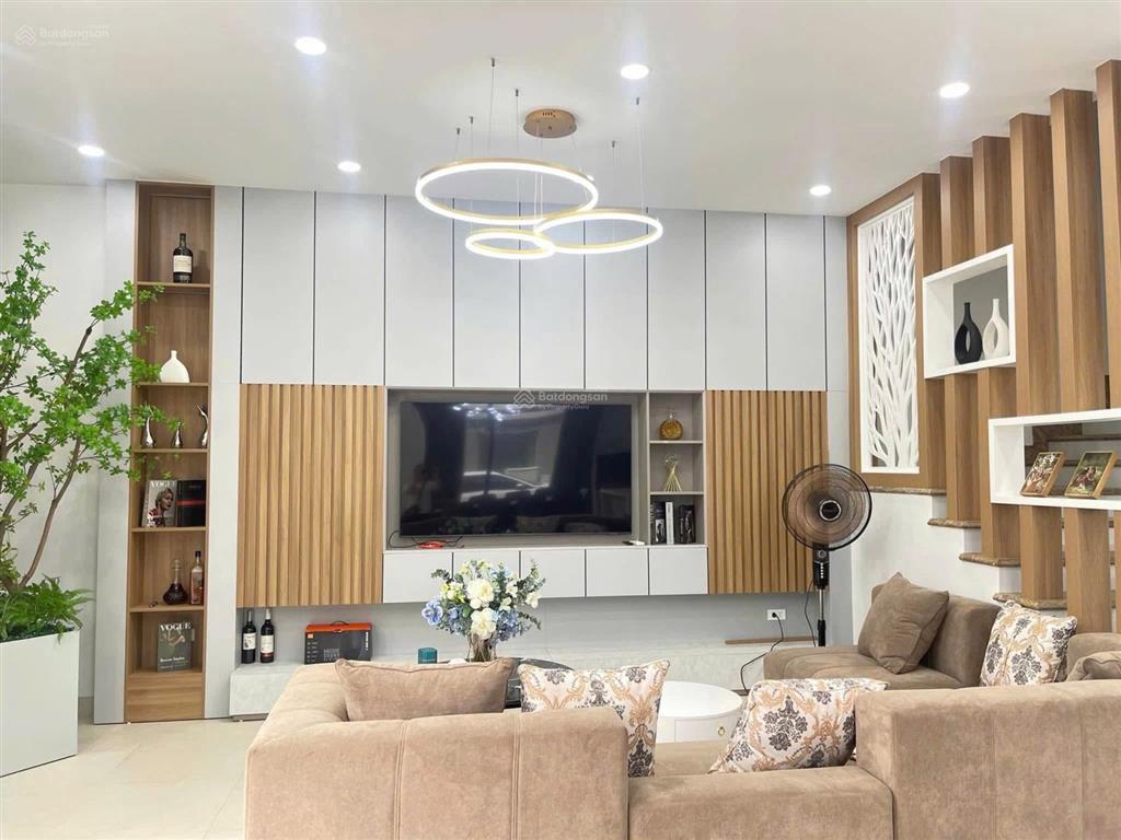 Bán shophouse flamingo đại lải 92m căn góc 3 mặt thoáng, 4 tầng, 5pnfull đồ. sổ lâu dài 8,2 tỷ