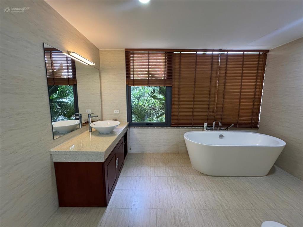 Bán gấp biệt thự đẹp tại flamingo đại lải resort, 48 triệu/m2, 446 m2. thiết kế 4 ngủ. sổ lâu dài